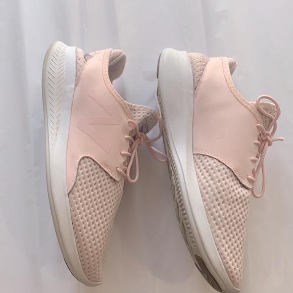 New Balance Fuelcore Coast Light Pink Tennis Shoe 10 - Picture 3 of 5